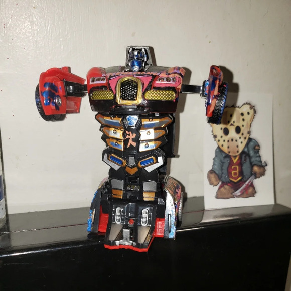 Transformer Bugatti collectible - Picture 8 of 9